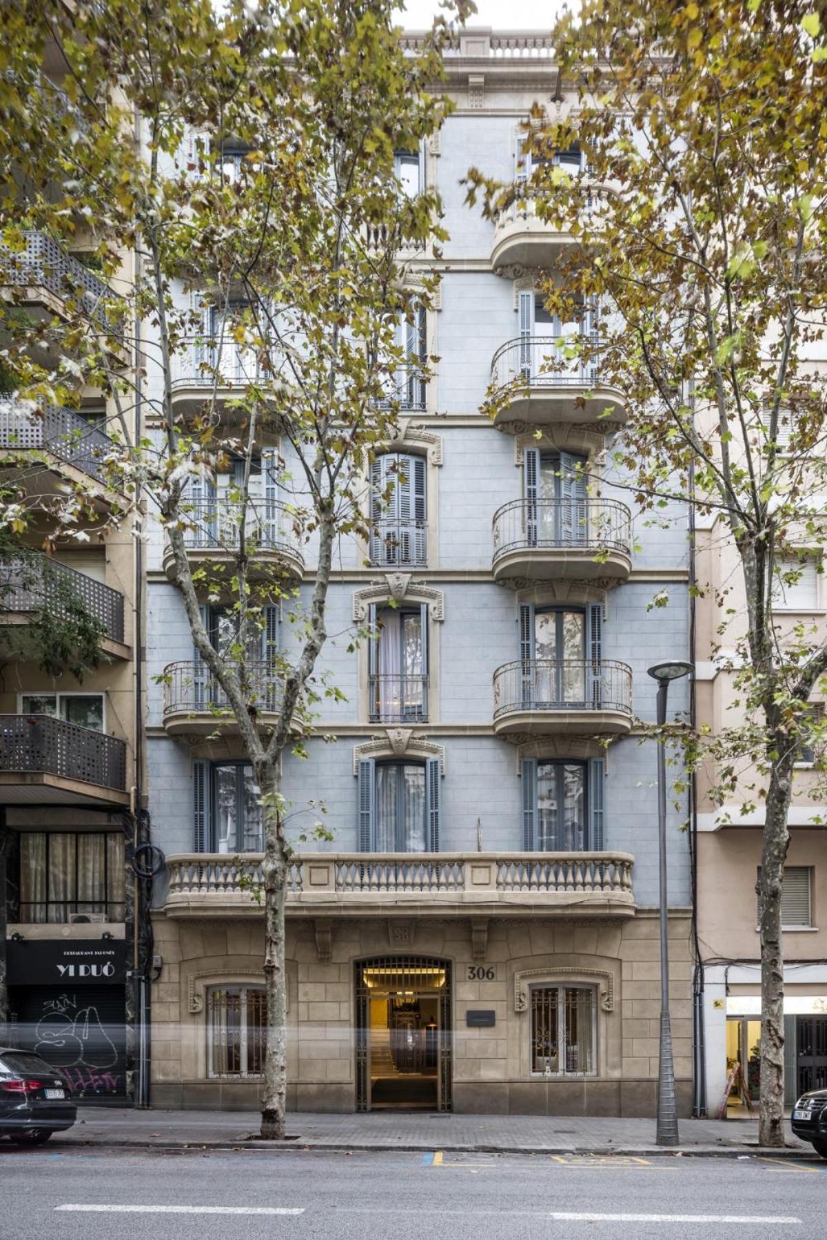 Apartment The Patio - 3 Bedroom Duplex With Private Terrace And Pool Barcelona
